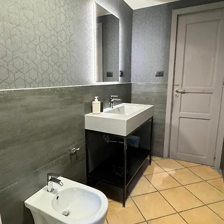 Apartment Nazionale Station Naples